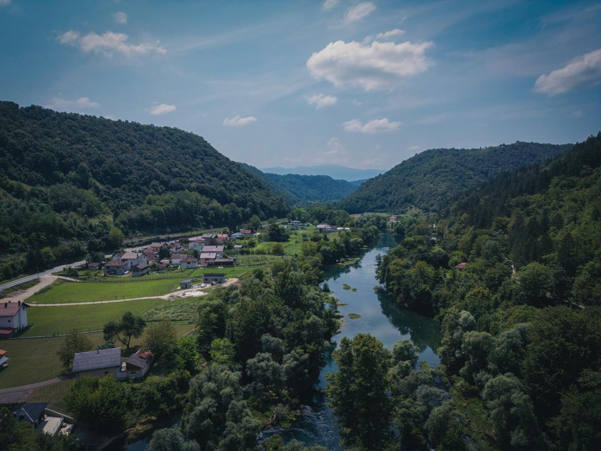 Bihać Hotel Tazz - River Front Oasis Collection מראה חיצוני תמונה