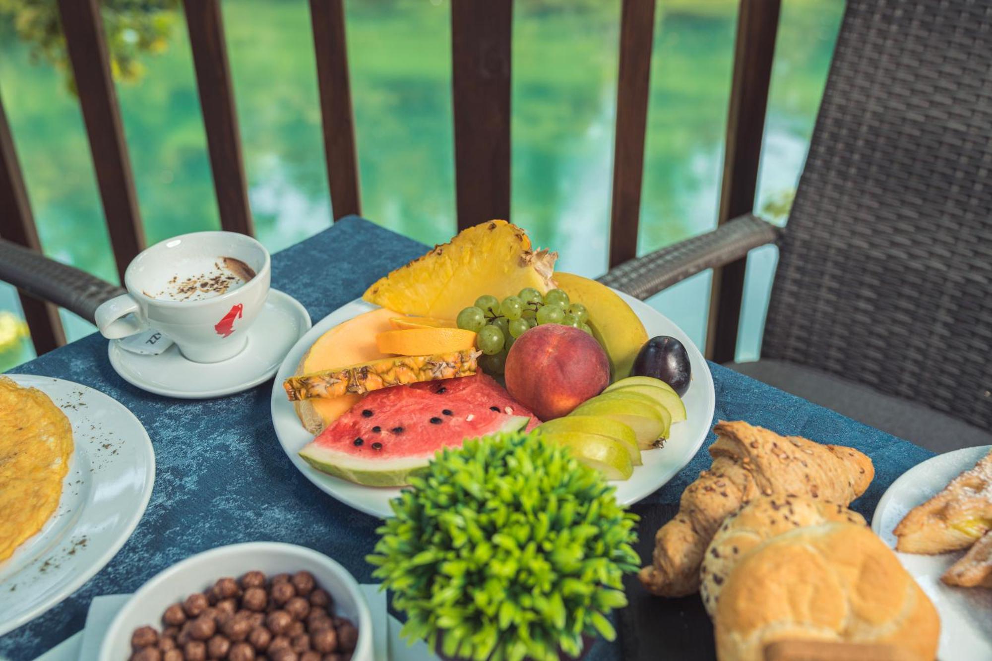 Bihać Hotel Tazz - River Front Oasis Collection מראה חיצוני תמונה